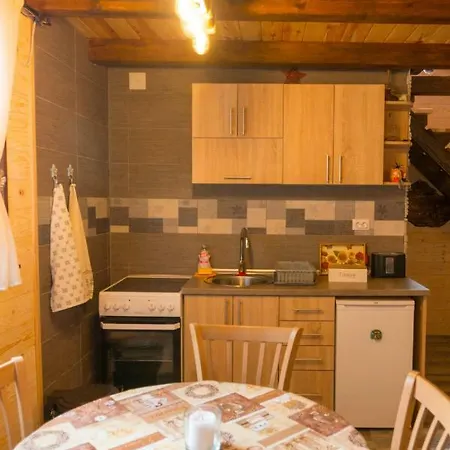 Brvnare Krstigora Zaovine